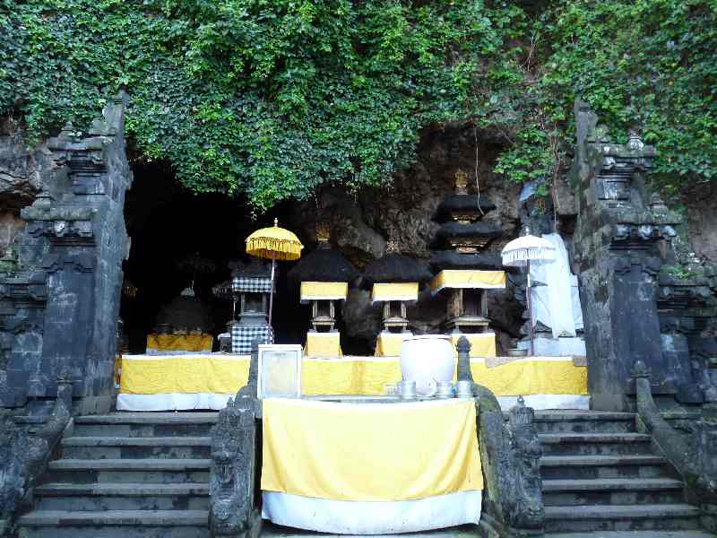 200.Goa Lawah-Bat Cave 