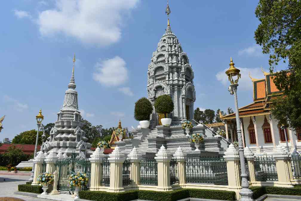 011_Phnom Penh_Royal Palace_Stupa Kantha Bopha